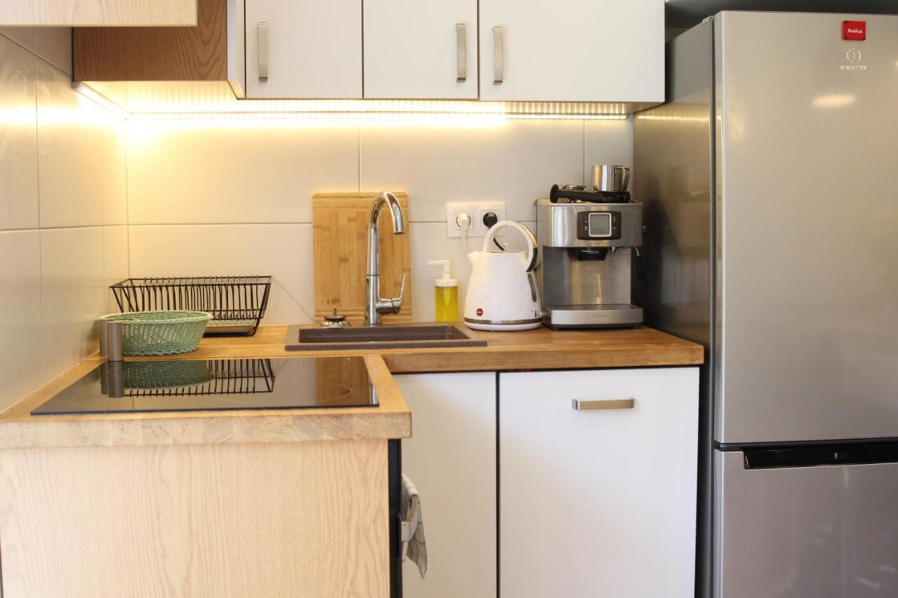 Lawendowy Zakatek - Klimatyzacja - Ogrodek - Prywatny Parking Apartment Жешов Екстериор снимка
